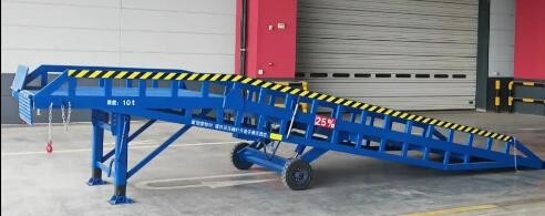 Plataforma cargada modificada para requisitos particulares del envase, rampa hidráulica hidráulica eléctrica del nivelador de muelle de Warehouse para el camión