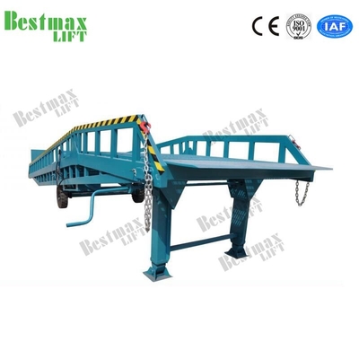 Long Life Hydraulic Portable Loading Dock Ramps For 8 Tons Laoding Capacity